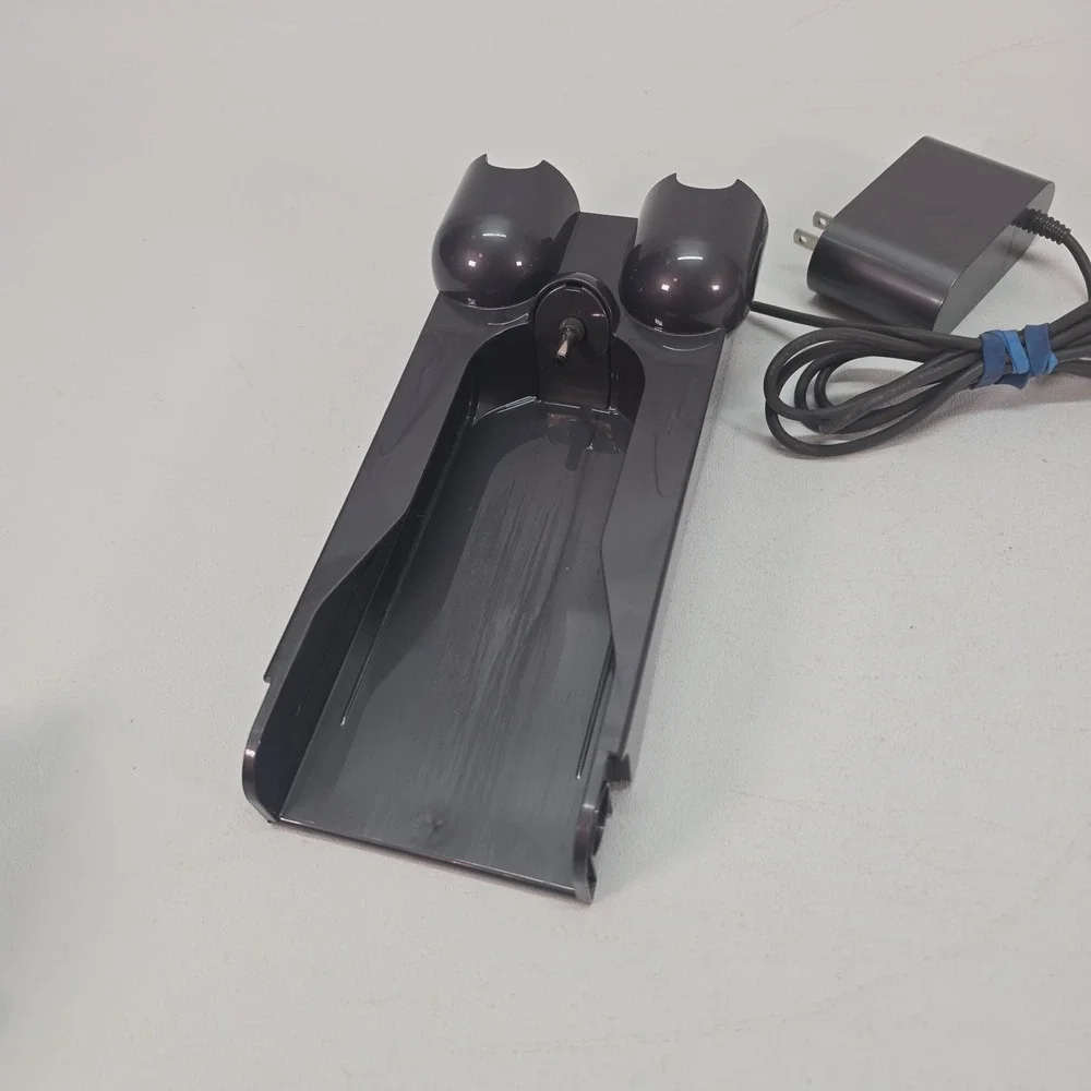 Dyson Cordless T116010 Wall Mount Charging Docking Station Charger 270576-04